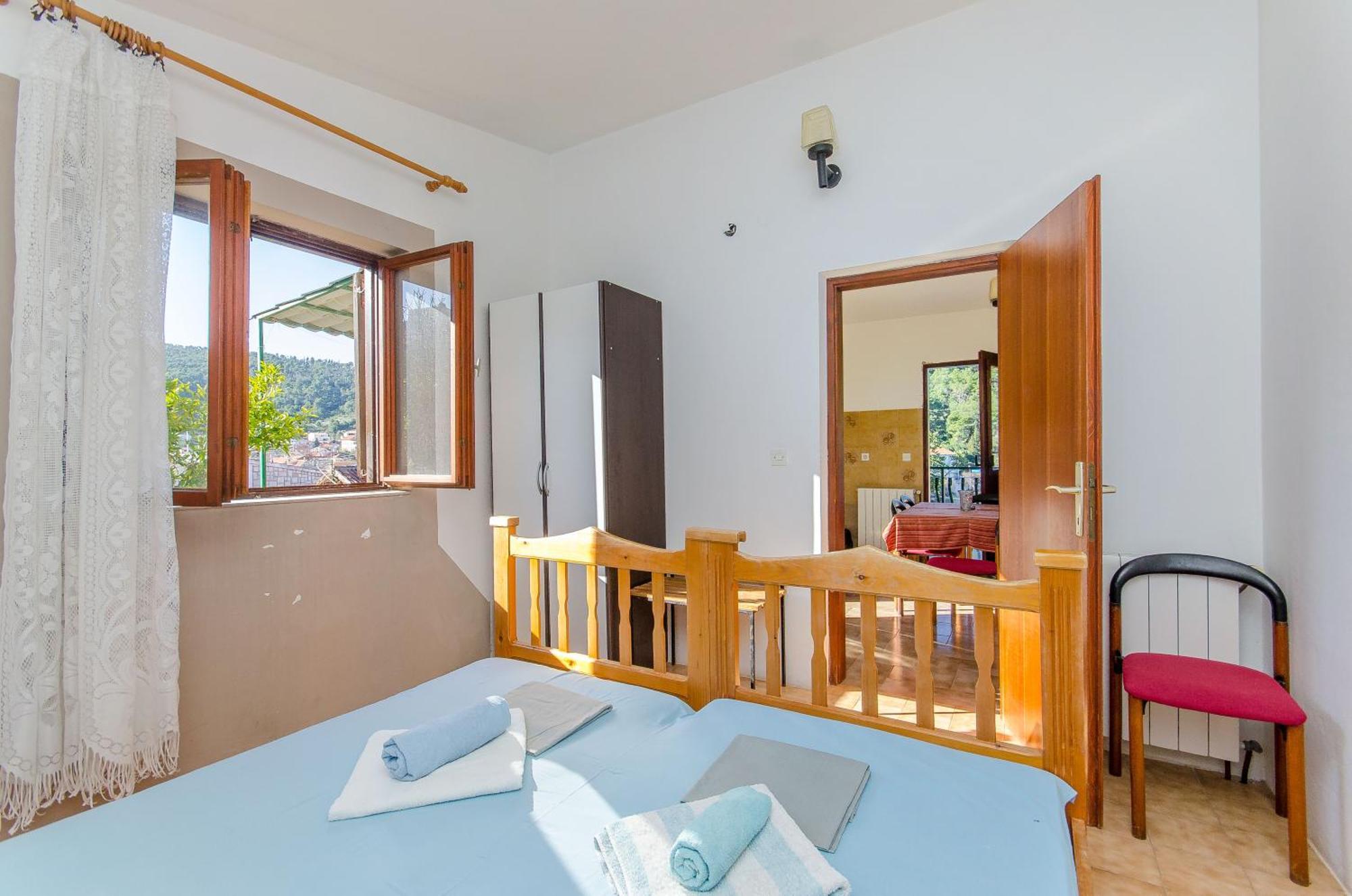 Apartments Lorena Stomorska Luaran gambar