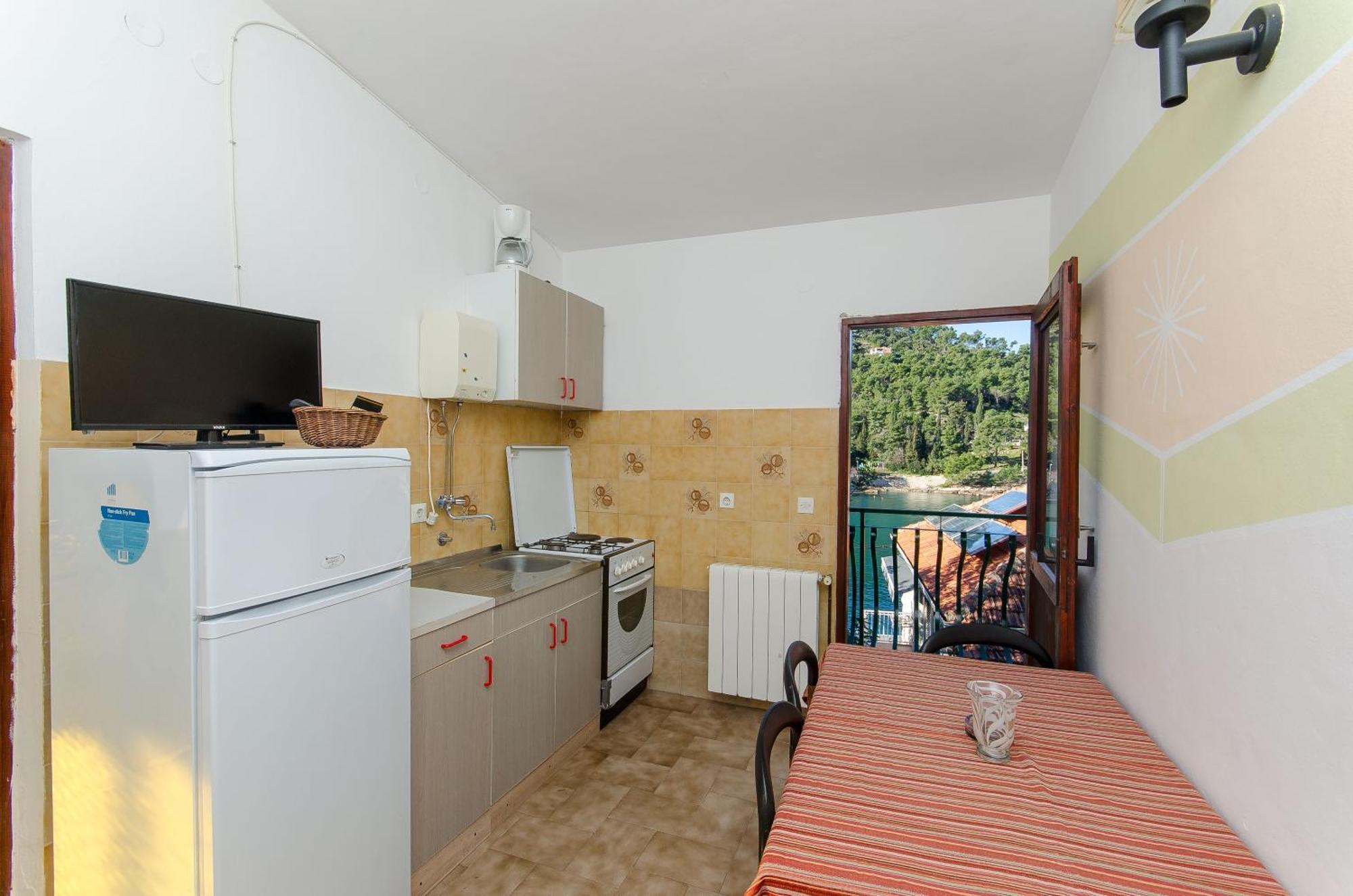 Apartments Lorena Stomorska Luaran gambar