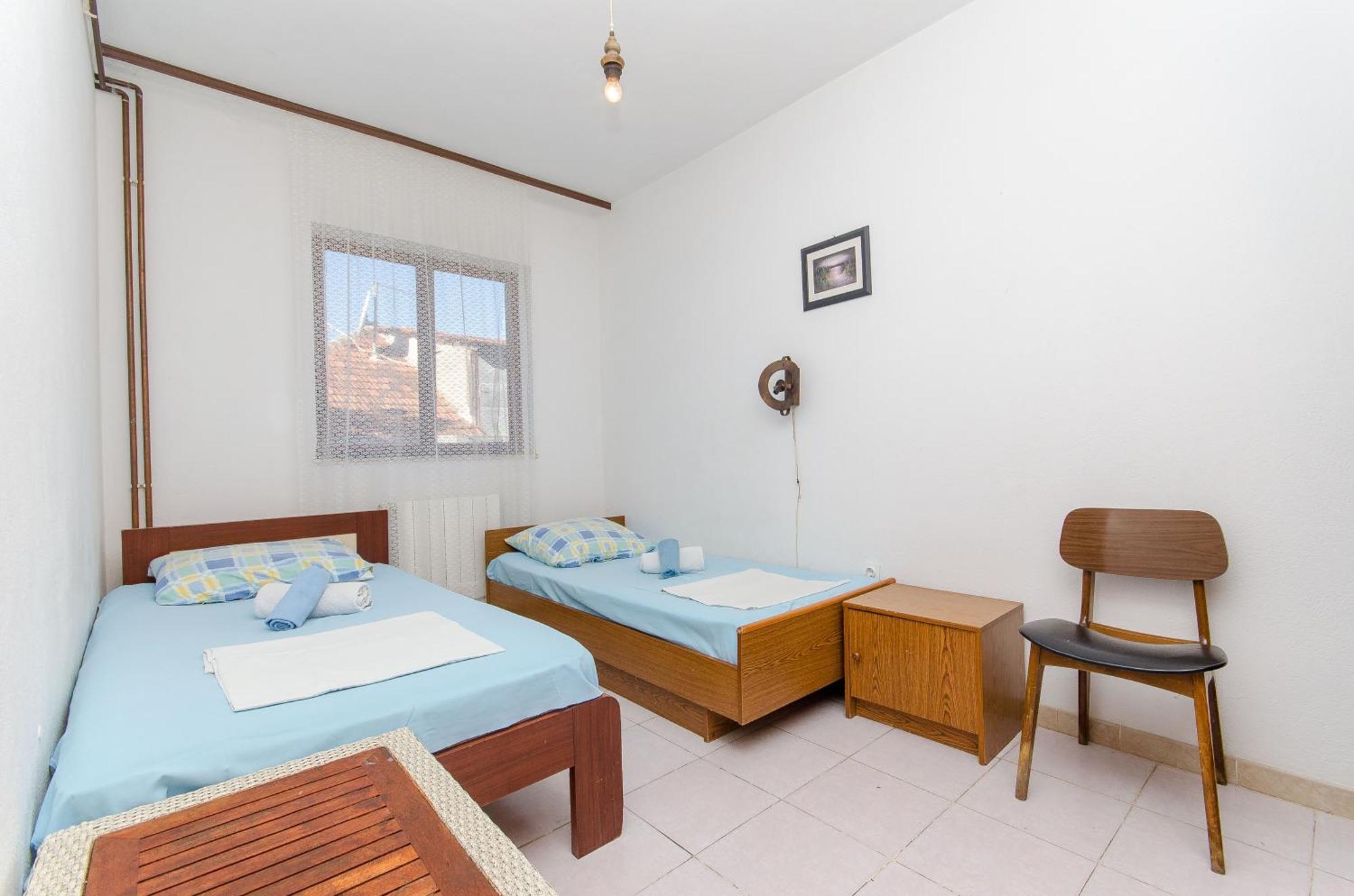 Apartments Lorena Stomorska Luaran gambar