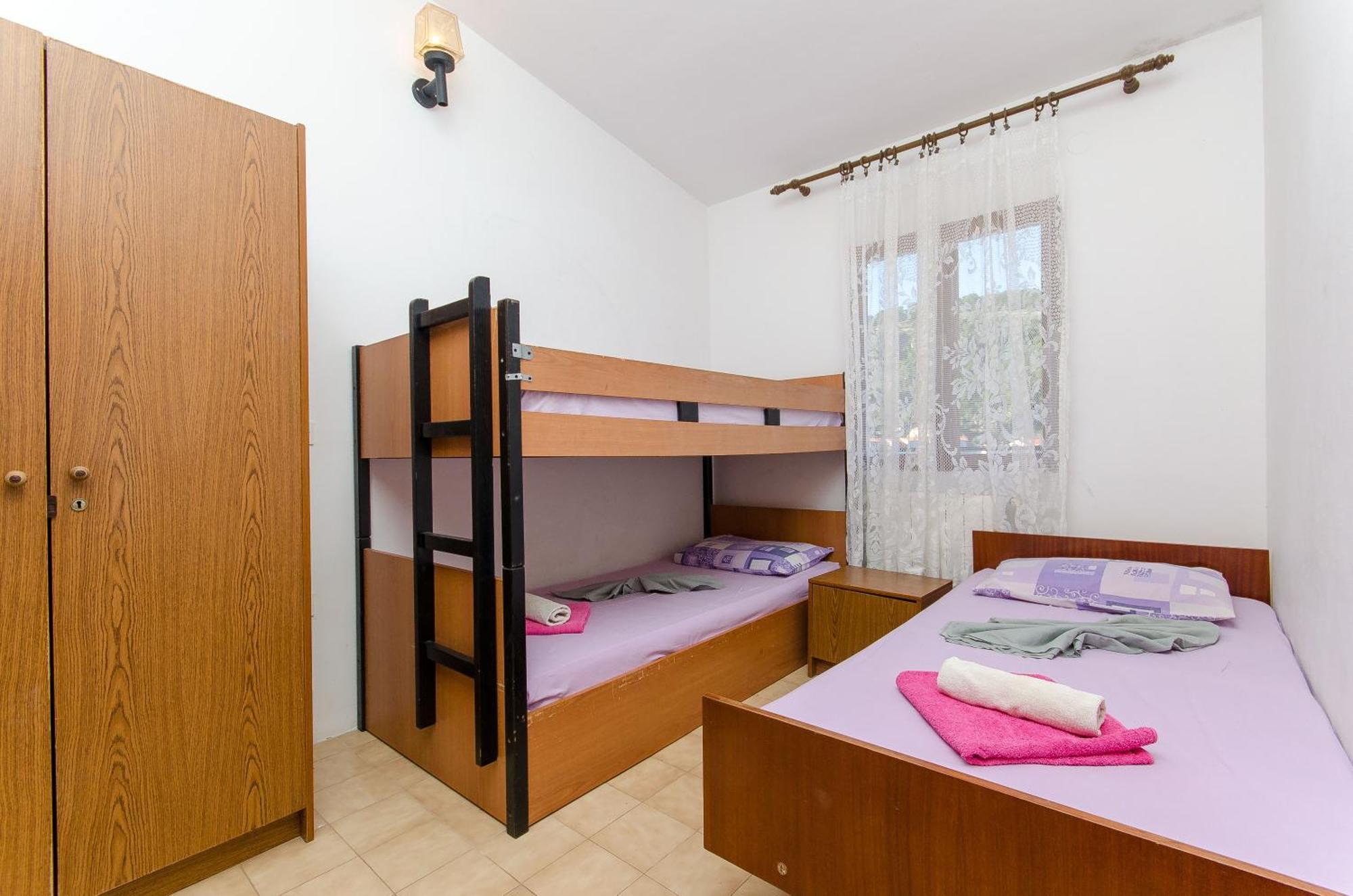 Apartments Lorena Stomorska Bilik gambar