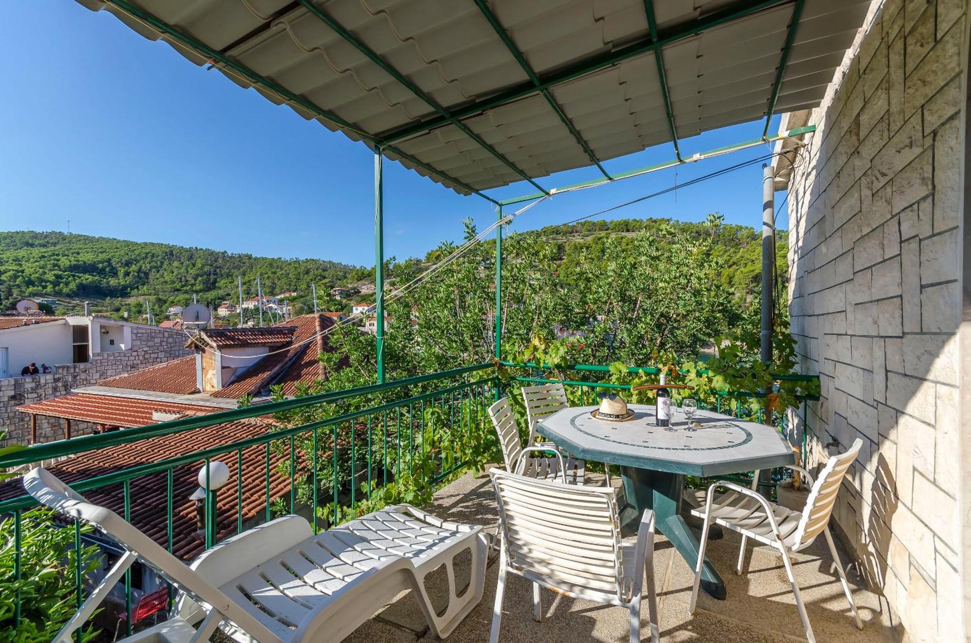 Apartments Lorena Stomorska Bilik gambar